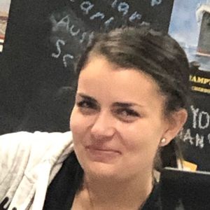 Meet your Posher, Abbey